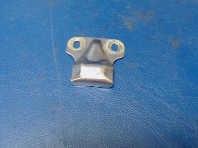 0517002-1 Cessna - PLATE-STRIKER Window Latch